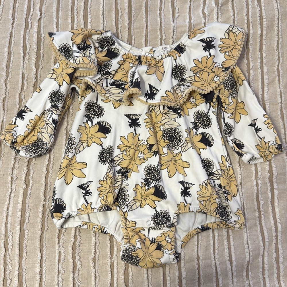 Kate Quinn Long Sleeved Ruffle Collar Bubble Romper white yellow black Size 2T